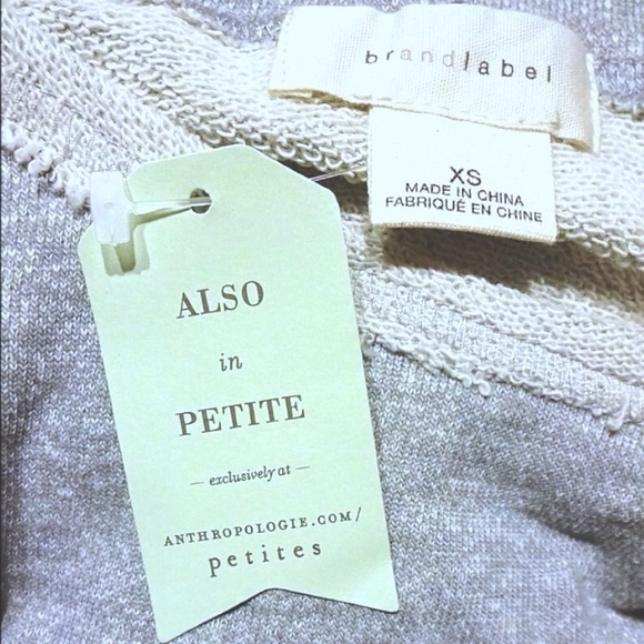 $148 Anthropologie Daisy Lace Top XSmall 0 2 Gray Sweatshirt Hoodie Unique NWT - Picture 13 of 16
